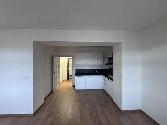 Pronájem bytu 1+kk, Praha - Střešovice, Na Petynce, 32 m2