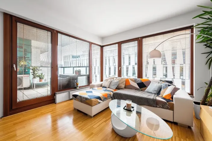 Pronájem bytu 2+kk, Praha - Karlín, Rohanské nábřeží, 67 m2