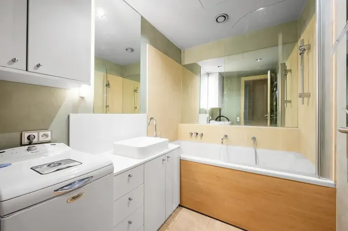 Pronájem bytu 2+kk, Praha - Karlín, Rohanské nábřeží, 67 m2