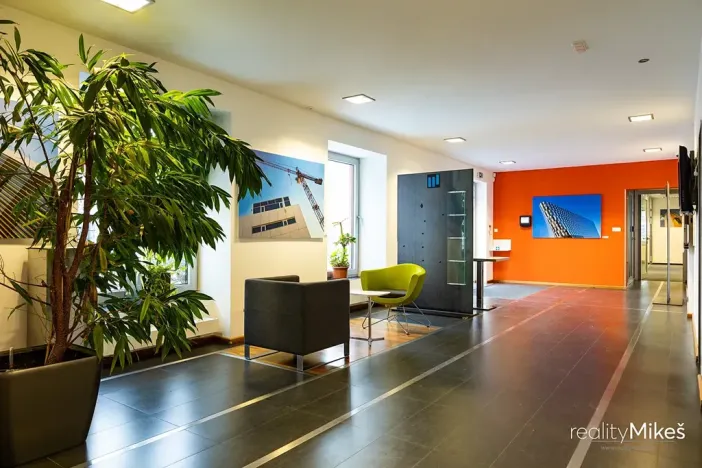 Prodej výrobních prostor, Liberec, Malodoubská, 3613 m2