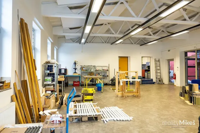 Prodej výrobních prostor, Liberec, Malodoubská, 3613 m2