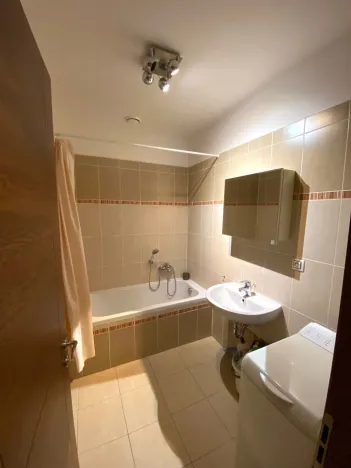 Prodej bytu 2+kk, Karlovy Vary, Jateční, 40 m2