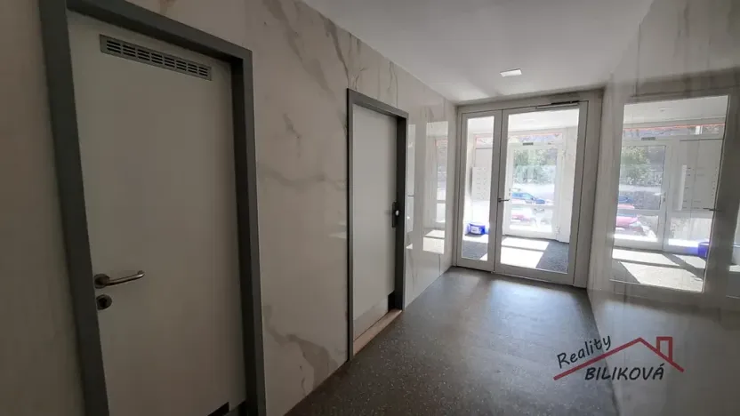 Prodej bytu 2+kk, Praha - Bohnice, Dolákova, 44 m2