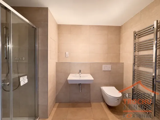 Pronájem bytu 1+kk, Hradec Králové, Pod Zámečkem, 28 m2