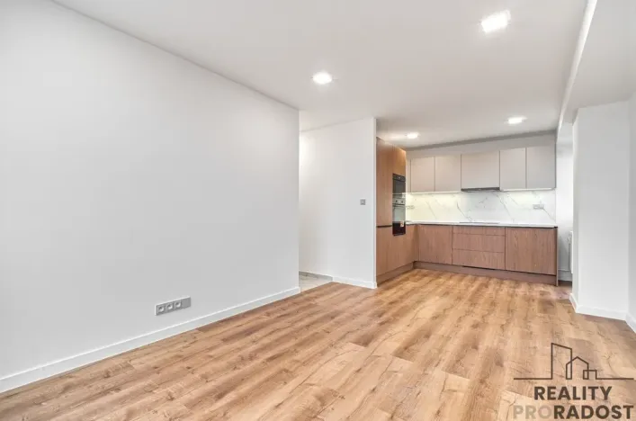 Prodej bytu 2+kk, Ostrava - Poruba, Průběžná, 45 m2