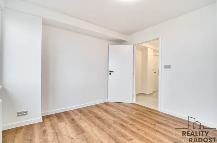 Prodej bytu 2+kk, Ostrava - Poruba, Průběžná, 45 m2