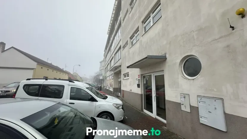 Pronájem bytu 2+kk, Znojmo, Hvězdová, 46 m2