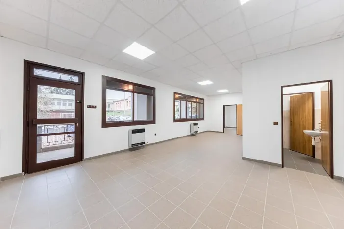 Prodej obchodního prostoru, Přelouč, Smetanova, 69 m2