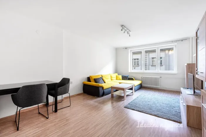 Pronájem bytu 2+1, Praha - Vršovice, Holandská, 55 m2