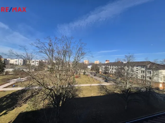 Pronájem bytu 2+kk, Milovice, Slepá, 51 m2