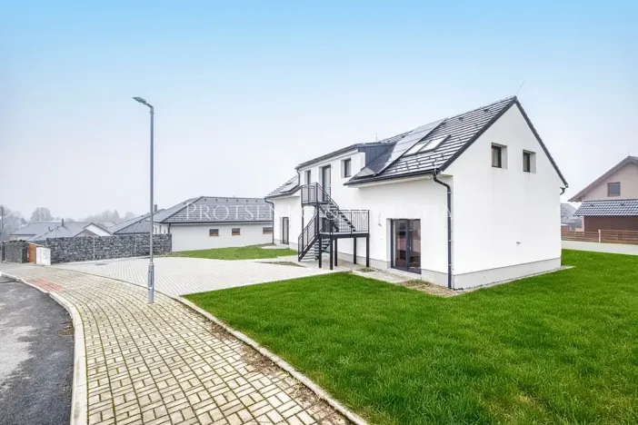 Prodej činžovního domu, Frymburk, 218 m2