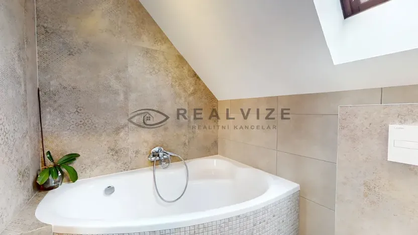 Prodej rodinného domu, Velešín, U Přehrady, 200 m2