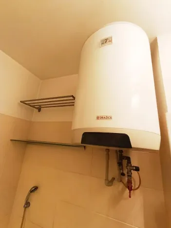 Prodej bytu 2+kk, Praha - Žižkov, Žerotínova, 36 m2