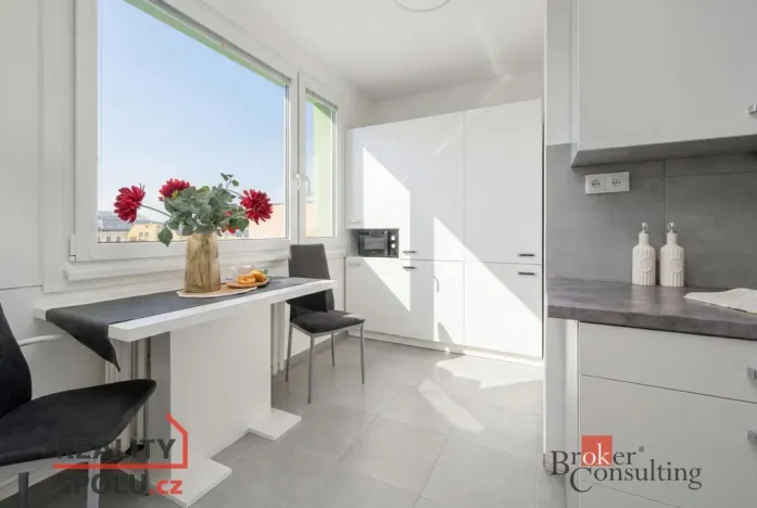 Prodej bytu 2+1, Jablonec nad Nisou, Budovatelů, 65 m2