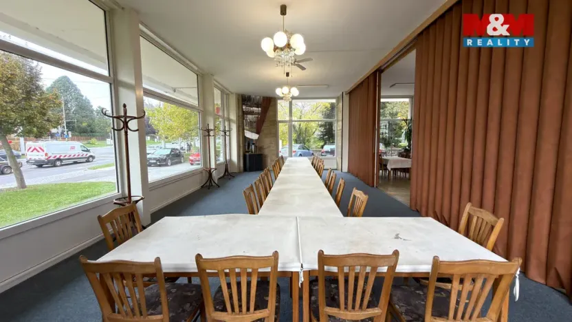 Prodej restaurace, Olomouc - Neředín, Politických vězňů, 730 m2