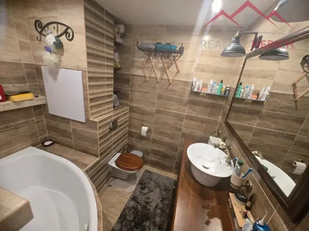 Prodej bytu 2+1, Chomutov, Holešická, 62 m2