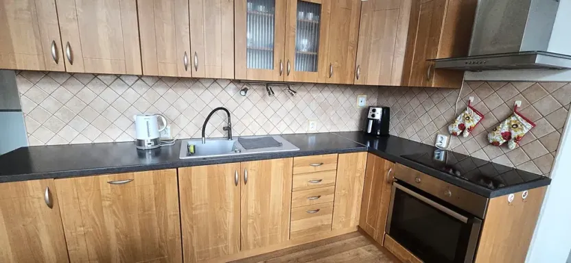 Pronájem bytu 2+1, Zákolany, 82 m2