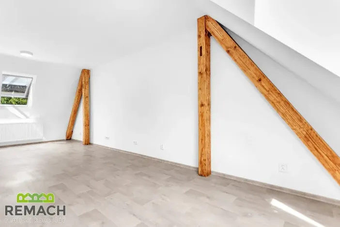 Pronájem bytu 1+kk, Uherské Hradiště, Sokolovská, 35 m2