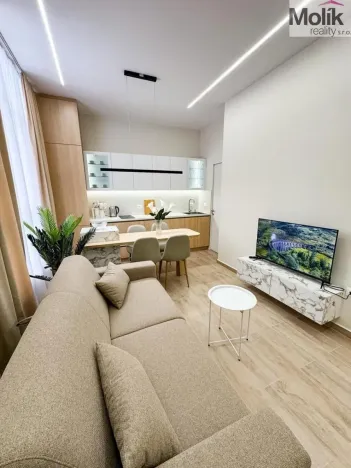 Prodej bytu 2+kk, Drač, 80 m2