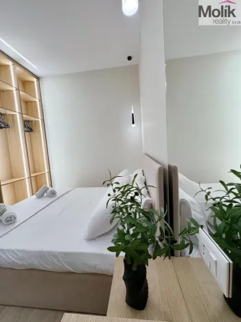 Prodej bytu 2+kk, Drač, 80 m2