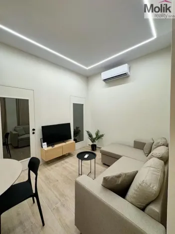Prodej bytu 2+kk, Drač, 80 m2