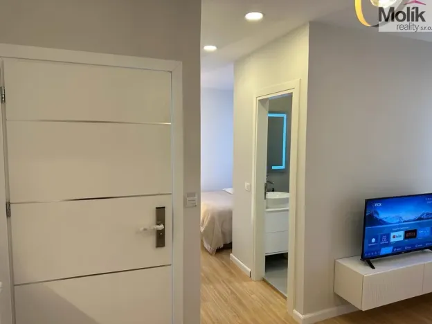 Prodej bytu 2+kk, Drač, 90 m2