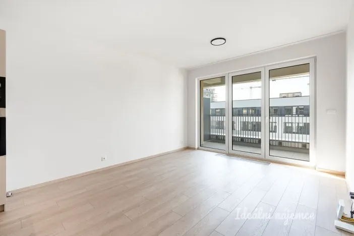 Pronájem bytu 1+kk, Praha, Poděbradská, 32 m2