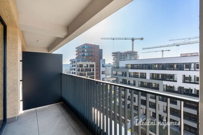 Pronájem bytu 1+kk, Praha, Poděbradská, 32 m2