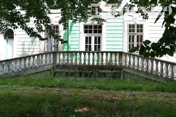 Prodej historického objektu, Hatín - Jemčina, 2500 m2