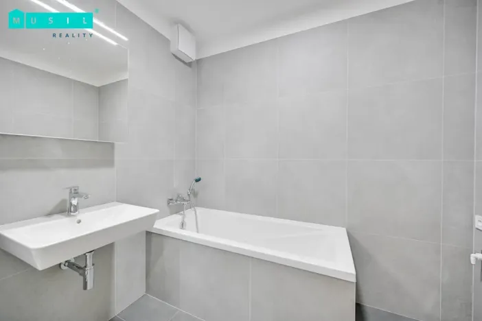 Pronájem bytu 2+kk, Olomouc - Slavonín, Topolová, 55 m2