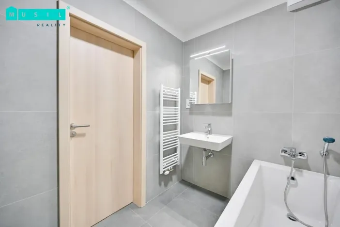 Pronájem bytu 2+kk, Olomouc - Slavonín, Topolová, 55 m2