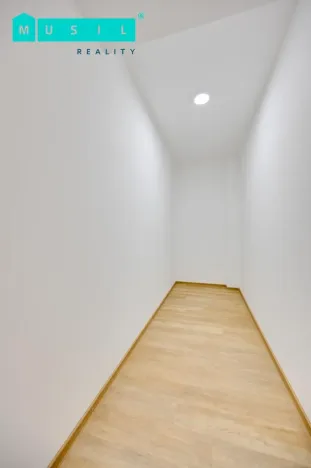 Pronájem bytu 2+kk, Olomouc - Slavonín, Topolová, 55 m2