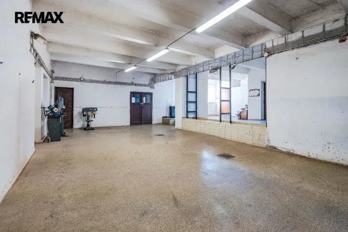 Pronájem skladu, Troubsko, U lednice, 3000 m2