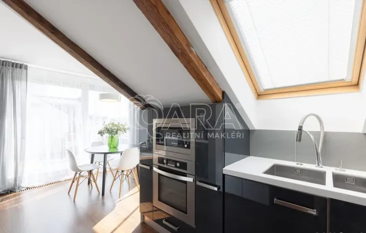 Pronájem bytu 4+kk, Praha - Vršovice, Bělocerkevská, 146 m2