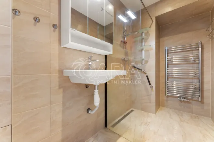 Prodej bytu 3+1, Praha - Nové Město, Podskalská, 94 m2