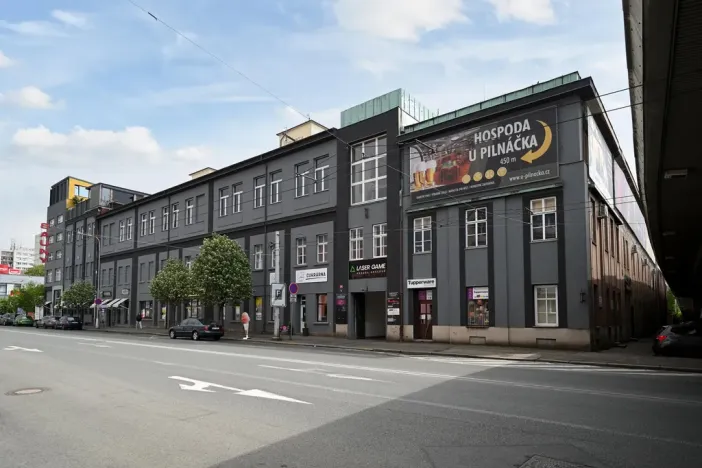 Pronájem kanceláře, Hradec Králové, Pospíšilova, 79 m2