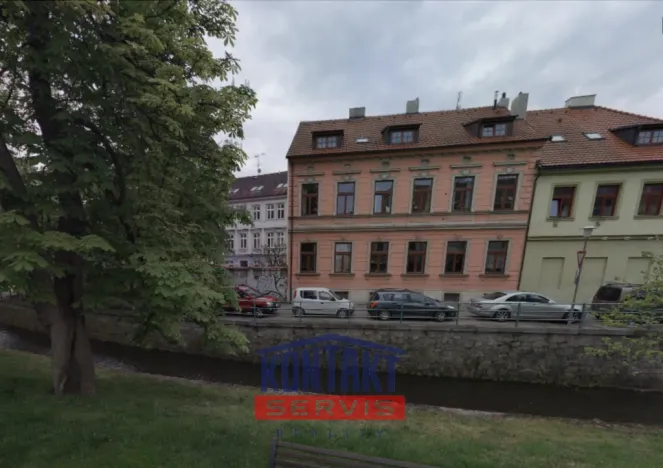 Pronájem bytu 3+1, České Budějovice, Hradební, 90 m2