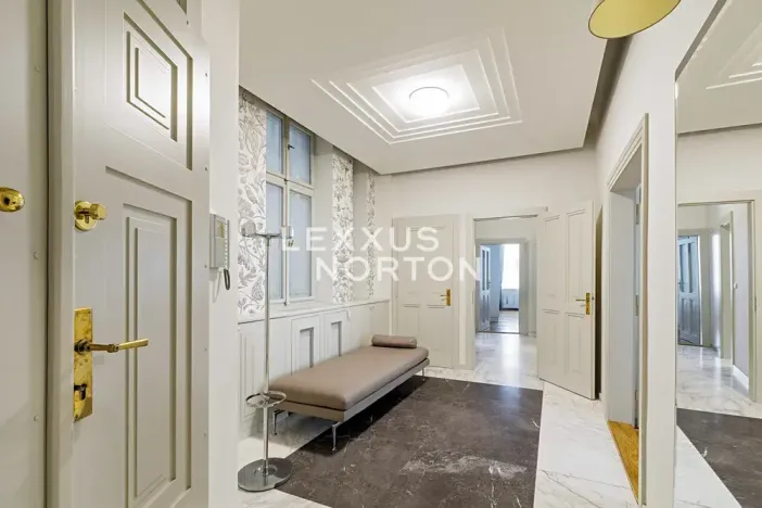 Pronájem bytu 3+1, Praha - Josefov, Břehová, 142 m2