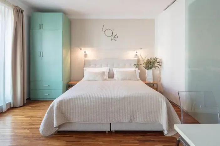 Pronájem bytu 1+kk, Praha - Košíře, Holečkova, 30 m2