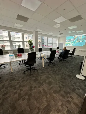 Pronájem kanceláře, Praha, Radlická, 234 m2