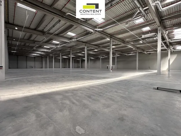Pronájem skladu, Pohořelice, Brněnská, 8640 m2