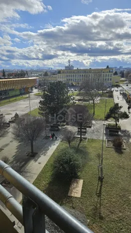 Pronájem bytu 1+kk, Praha, Jetelová, 28 m2