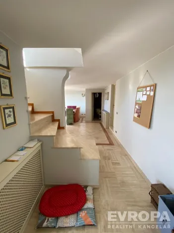 Pronájem vily, Corsanico, Itálie, Via di Casesi, 200 m2