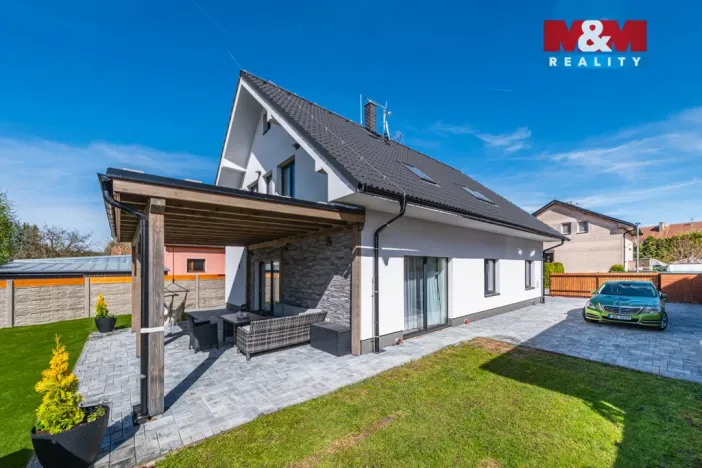 Prodej rodinného domu, Struhařov, V Domcích, 254 m2