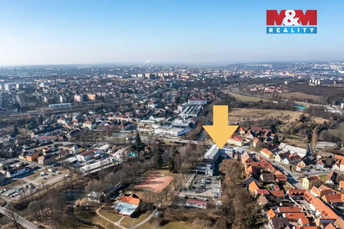 Pronájem kanceláře, Plzeň - Božkov, Božkovské náměstí, 467 m2