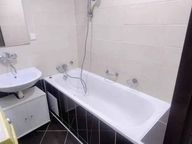 Pronájem bytu 3+kk, Praha - Bohnice, Radomská, 58 m2