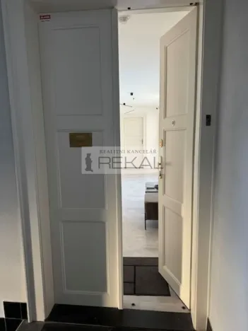 Pronájem kanceláře, Praha - Bubeneč, Jugoslávských partyzánů, 50 m2