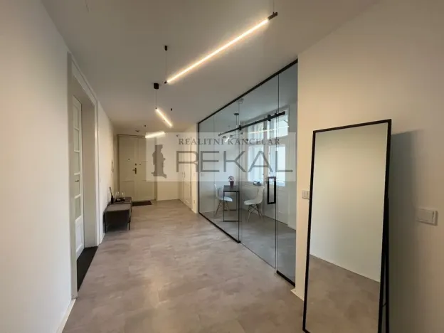 Pronájem kanceláře, Praha - Bubeneč, Jugoslávských partyzánů, 50 m2