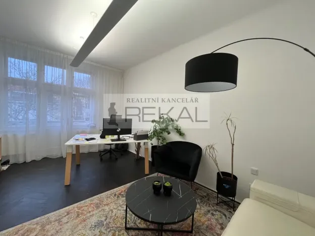 Pronájem kanceláře, Praha - Bubeneč, Jugoslávských partyzánů, 50 m2