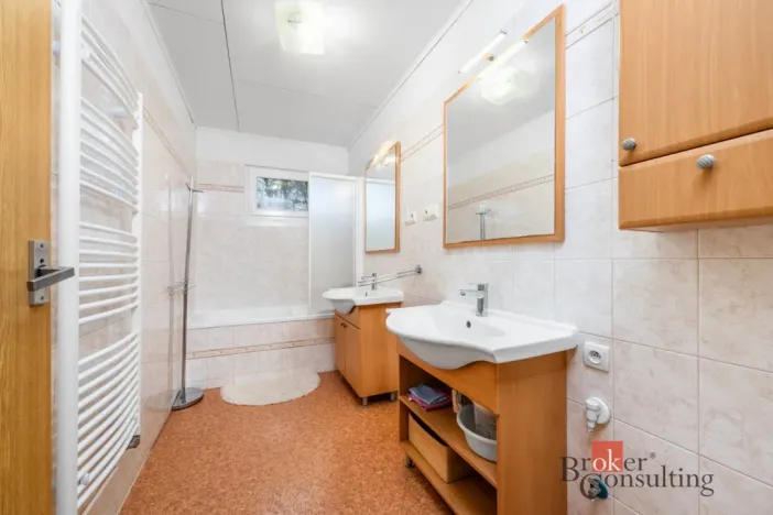 Prodej rodinného domu, Bochov, Lipová, 202 m2